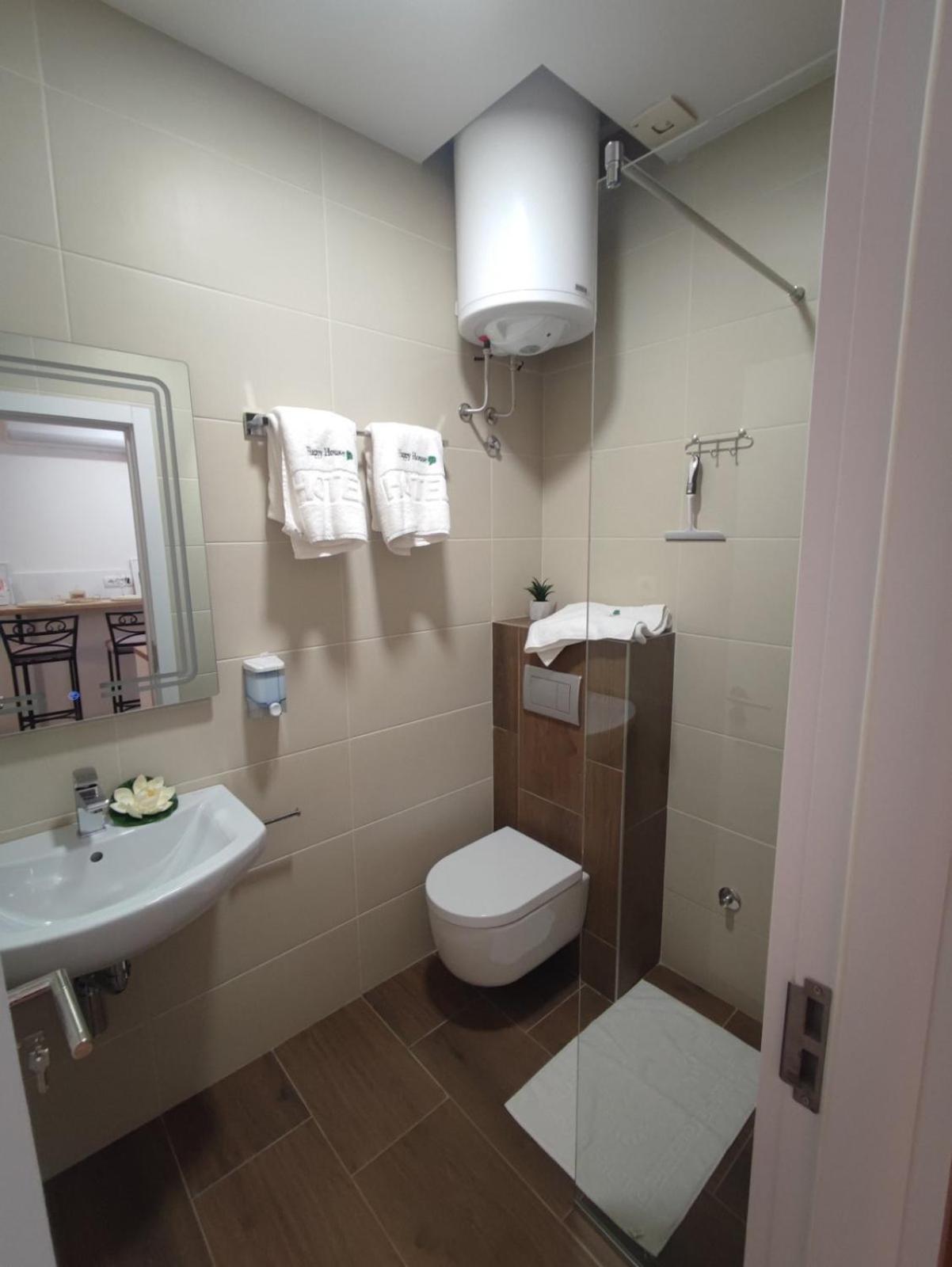 Apartmani Happy House Surcin Luaran gambar